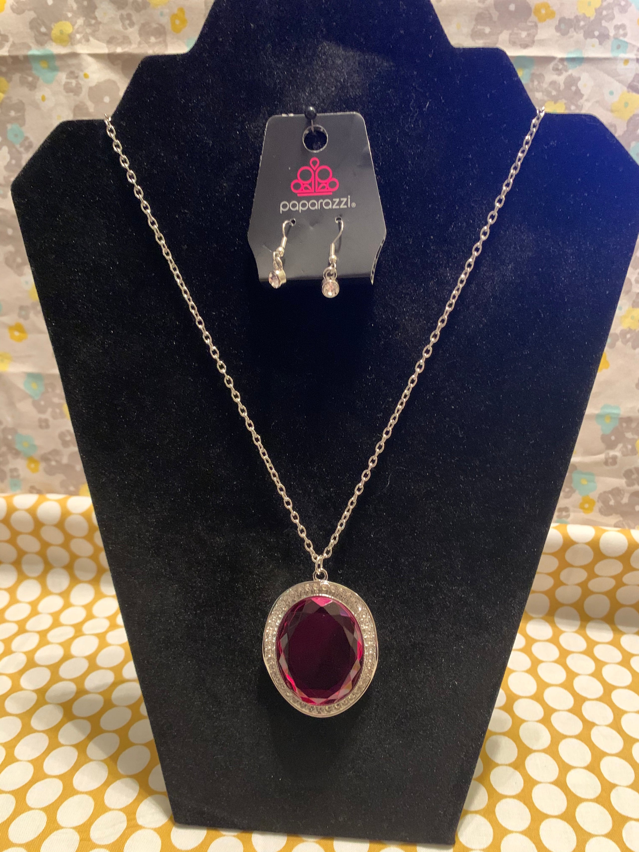 Watch out for store reign multi necklace paparazzi